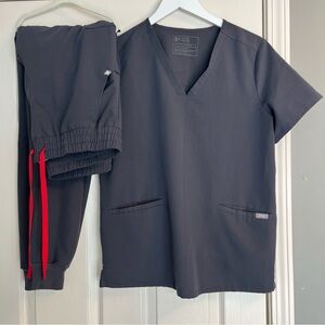 Figs Technical Collection Gray Scrub Top and jogger bottoms size Medium